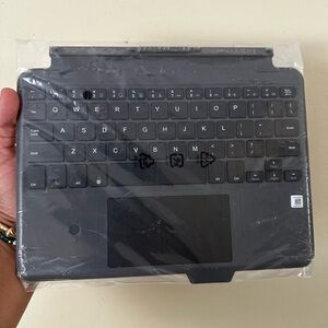 Targus Magnetic Keyboard for Samsung Tab Active4 Pro